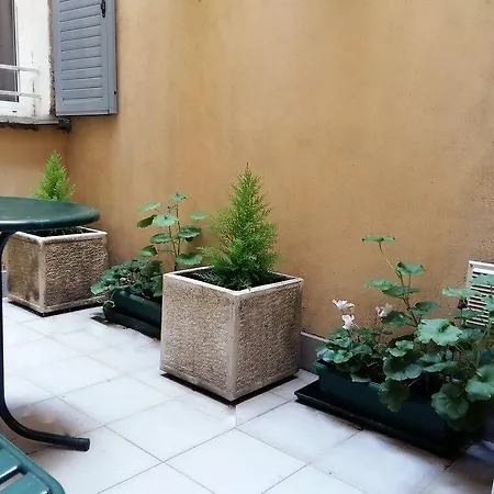 Residenza Due Torri Check In Presso Vicolo Cattani 7