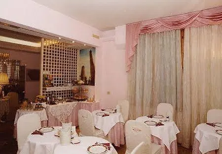 Гостьовий будинок Residenza Due Torri Check In Presso Vicolo Cattani 7 Болонья