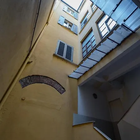 Residenza Due Torri Check In Presso Vicolo Cattani 7 Гостьовий будинок