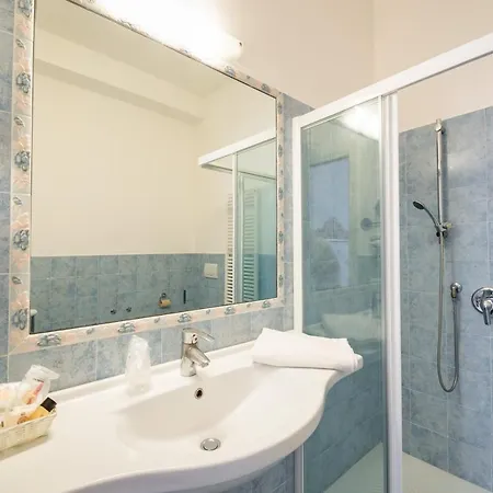 Residenza Due Torri Check In Presso Vicolo Cattani 7