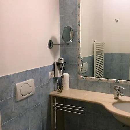 Гостьовий будинок Residenza Due Torri Check In Presso Vicolo Cattani 7