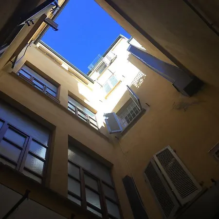 Residenza Due Torri Check In Presso Vicolo Cattani 7 Болонья