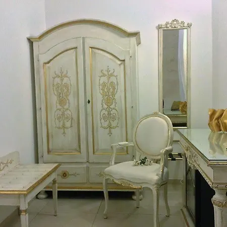 Гостьовий будинок Residenza Due Torri Check In Presso Vicolo Cattani 7 Болонья
